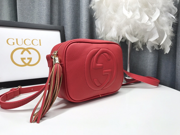 激安グッチバッグコピー背面デザイン